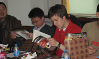 北京大學(xué)元培學(xué)院與耶魯大學(xué)師生訪問國學(xué)網(wǎng)